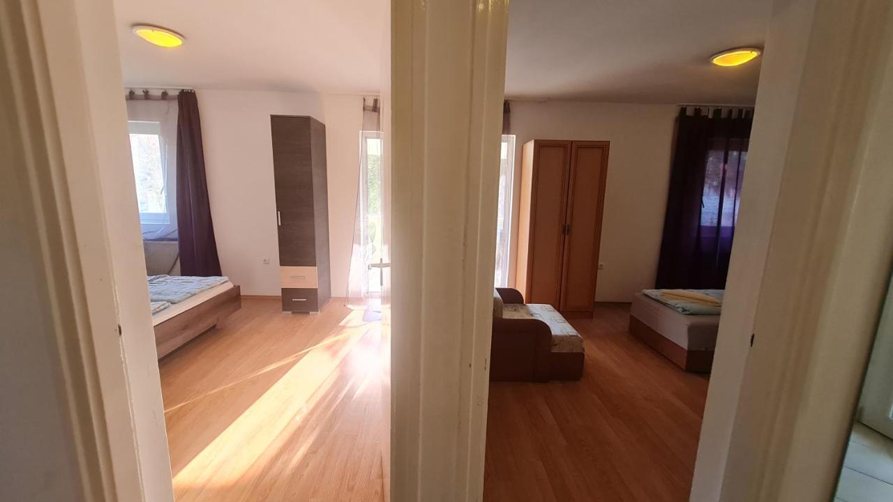 שיופוק Yellow Sun 2 Apartman מראה חיצוני תמונה