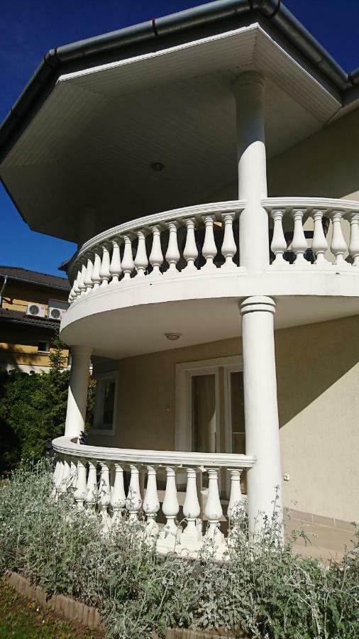 שיופוק Yellow Sun 2 Apartman מראה חיצוני תמונה